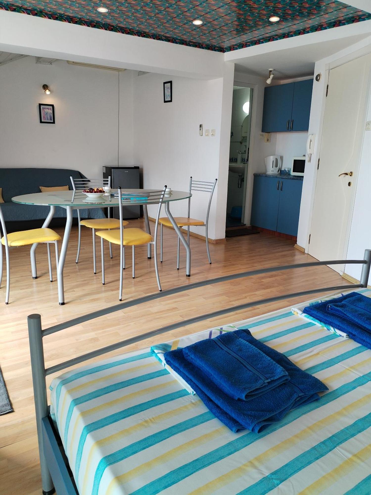 Lira Sto Apartments Pomorie Exterior foto