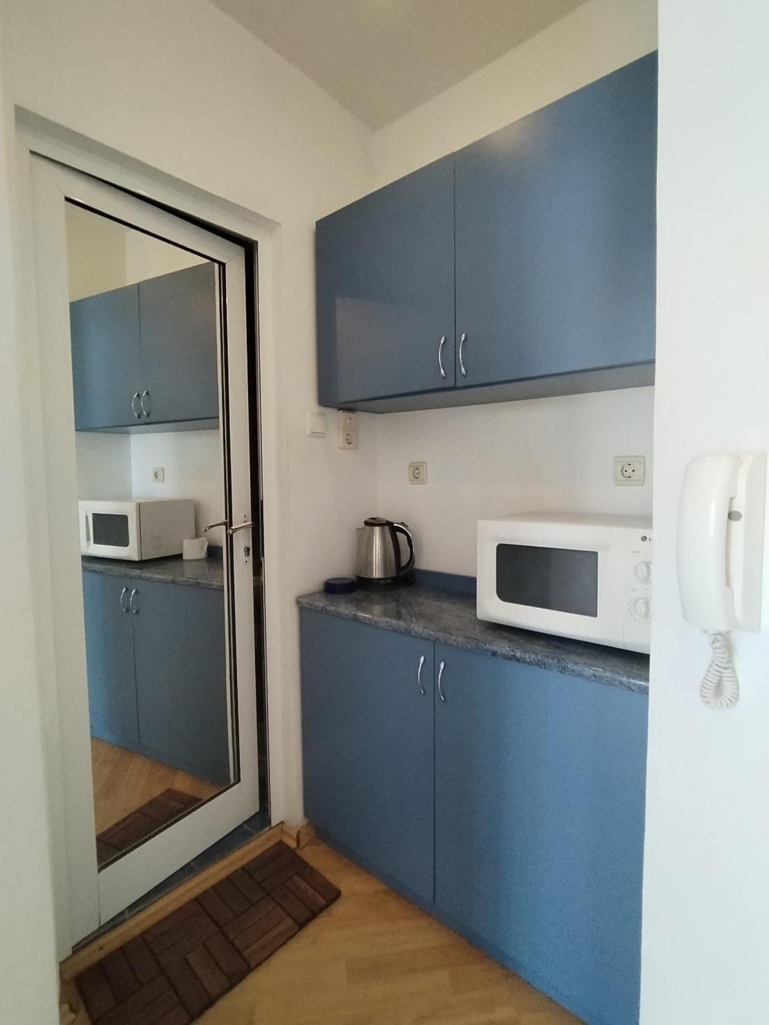 Lira Sto Apartments Pomorie Exterior foto